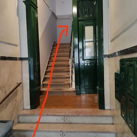 C Casa de hóspedes *