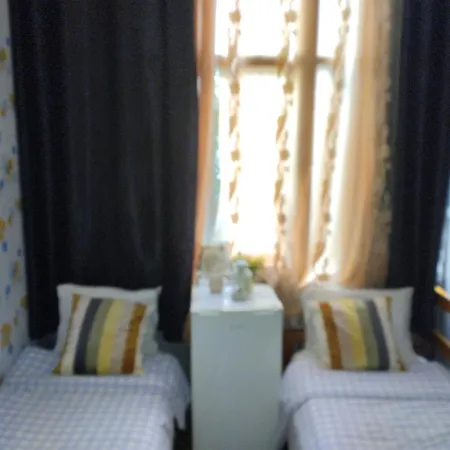 Guest house C *